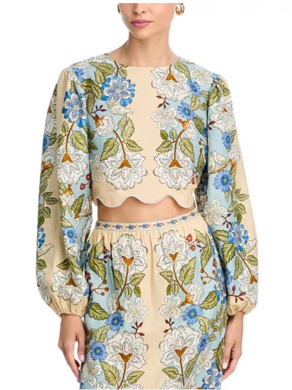 FARM Rio Scarf Print Beige Floral Scallop-Hem Crop Top with Blue & Green Print